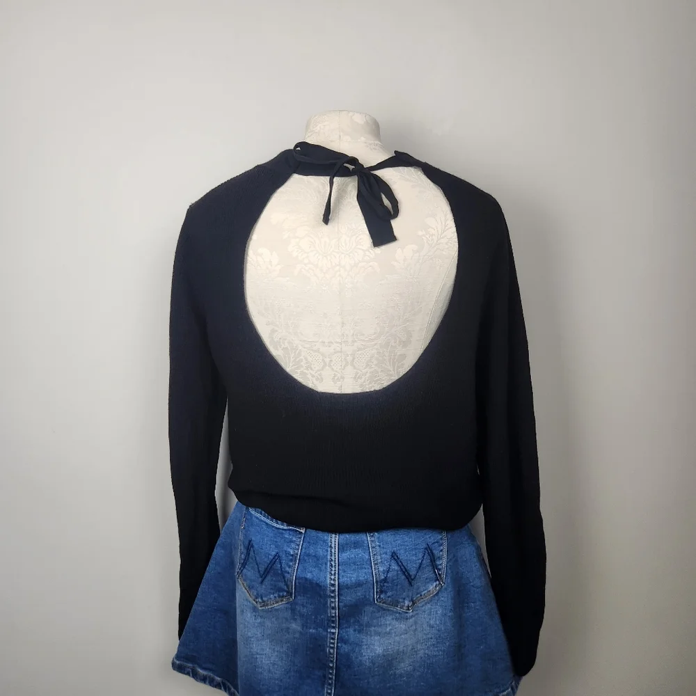 Aritzia 100% Wool Black Sweater Balletcore Open Scoop Back Size Small - Picture 3 of 14